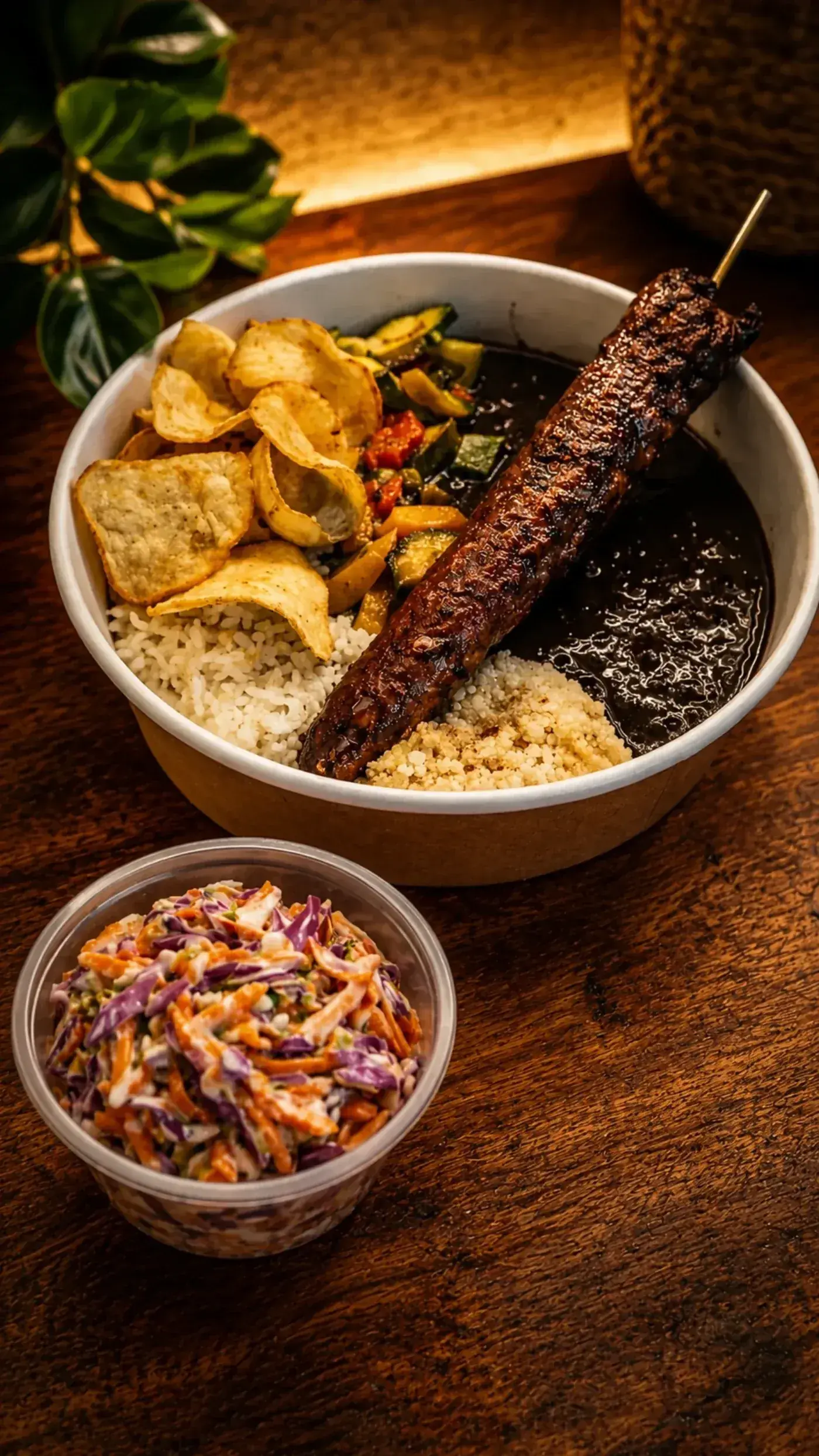 Área de gastronomia do clube Surf Center
